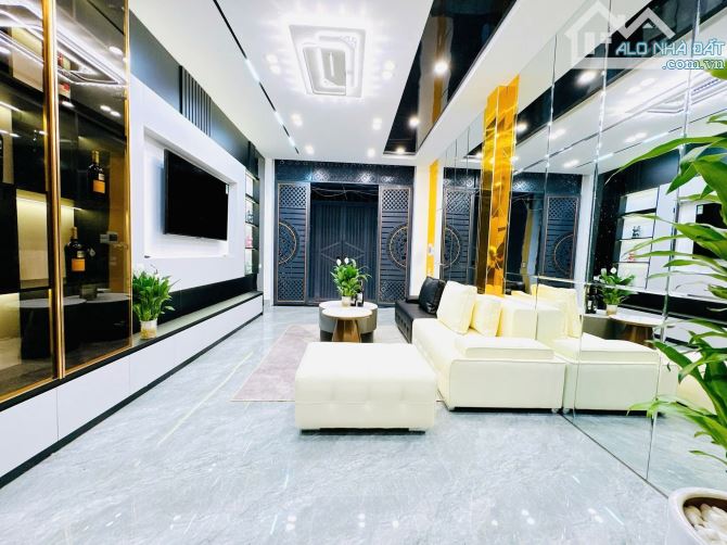5M Ô TÔ TRÁNH - NGÕ THÔNG - NHÀ ĐẸP FULL NỘI THẤT - 2 THOÁNG. - 2