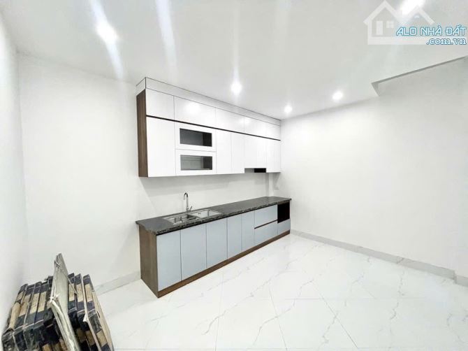 NHÀ MỚI 5T – Ô TÔ ĐỖ CỬA – THANG MÁY – ĐẠI TỰ, KIM CHUNG – 50M² – 7,2 TỶ - 2