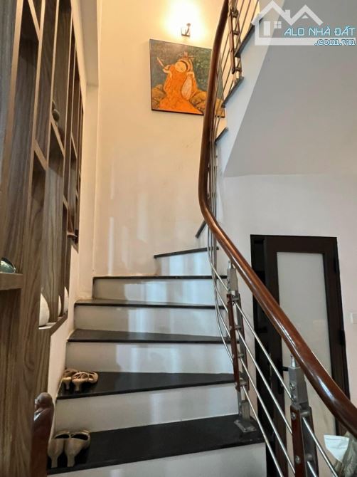 Bán nhà Đội Cấn, DT 49m2, mặt ngõ rộng oto qua, ở sướng, kinh doanh tốt, giá chỉ 12 tỷ 6 - 2