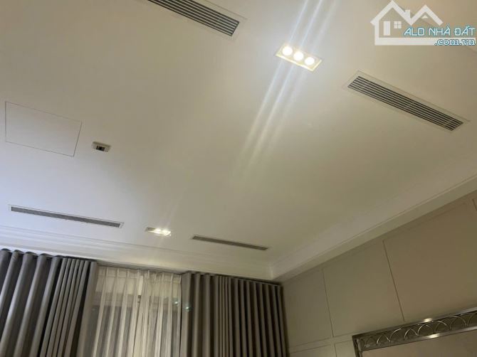 Ngộp bank , tân phú , 1T 3L, , MT hẻm thông, giá ngộp 6.5ty - 2