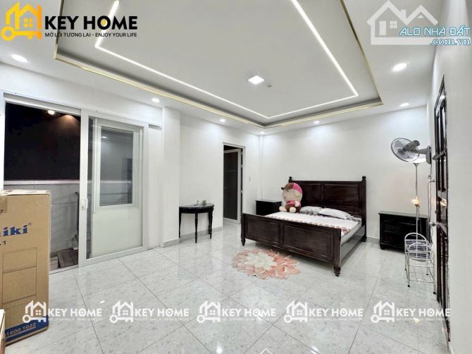 GẤP BÁN CĂN HỘ DỊCH VỤ 8 PHÒNG FULL NỘI THẤT – GẦN 120M² – - 2