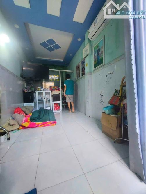 ✨✨✨Nhà 2 mặt hẻm 3m thông, sát Trường Chinh, cầu vượt An Sương chỉ 2p giá chỉ 2.7 TỶ - 2