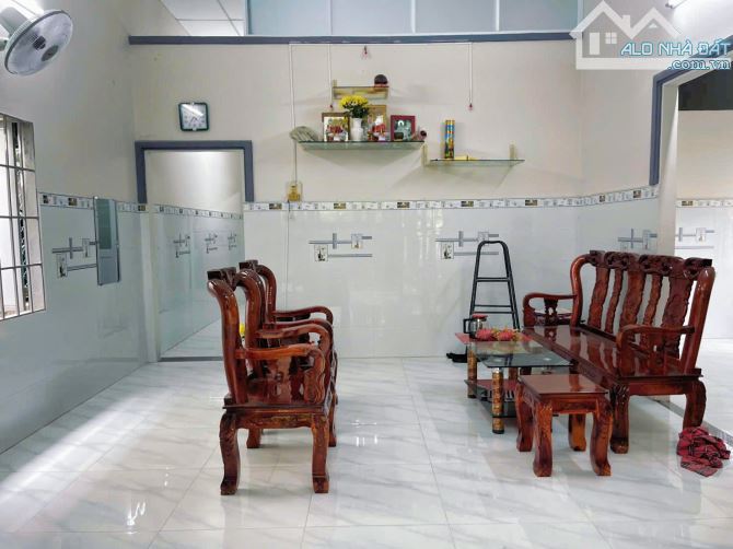 Bán nhà cấp 4 Trung Lập Hạ  - giá  980tr - SHR - 2