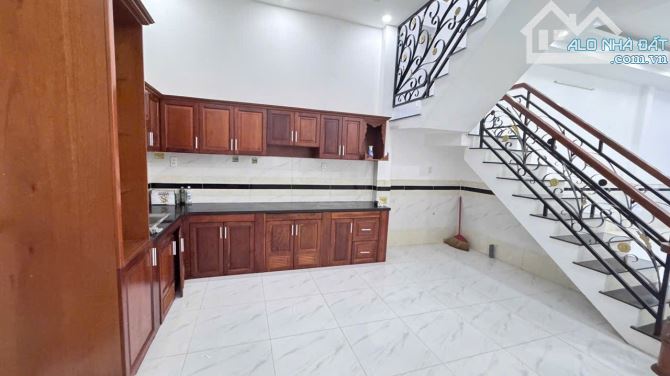 NHÀ MẶT TIỀN TRẦN THỊ HÈ -Quận 12 - KHÔNG LỘ GIỚI - KINH DOANH VIP - 2