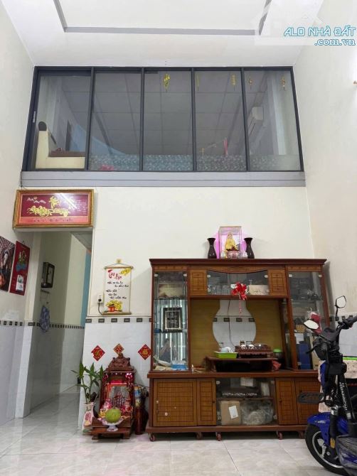 Bán nhà 2 tầng 4x12m. 2,65 t.ỷ. sổ hồng riêng. gần Chợ Thới Tứ .Hóc Môn - 2