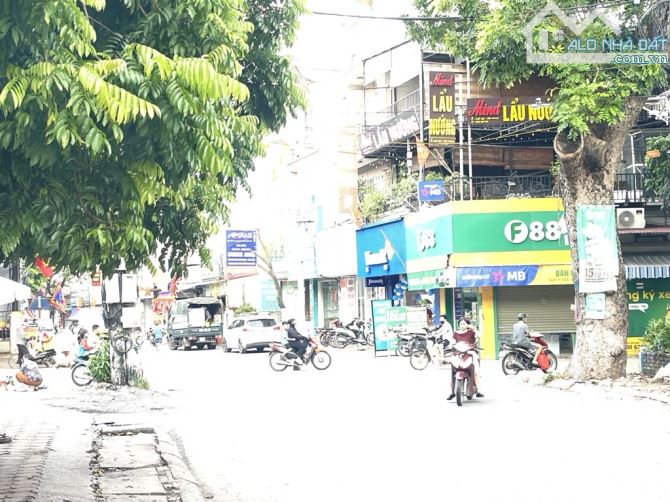 🔥 KHU VỰC RẤT HIẾM – NHÀ 2 TẦNG ĐẸP, LÔ GÓC MẶT TIỀN RỘNG - ĐƯỜNG RỘNG OTO TRÁNH -SẴN  Ở - 2
