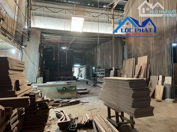 Cho thuê xưởng 1400m2 35tr p Long Bình, TP Biên hòa Đồng Nai giá rẻ - 2