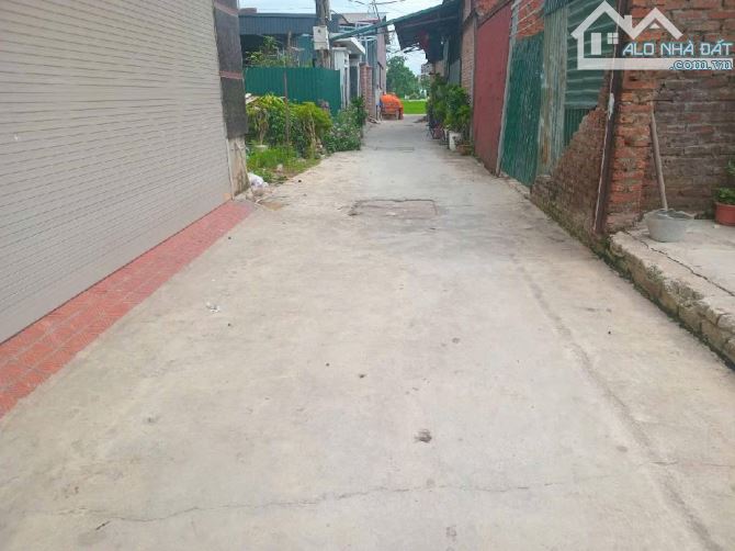 CHỈ 2 TỶ 150 CÓ NGAY MẢNH ĐẤT VUÔNG ĐẸP Ở TỪ SƠN_BẮC NINH VỚI DT 48,3M  + Ngõ nông,thông t - 2
