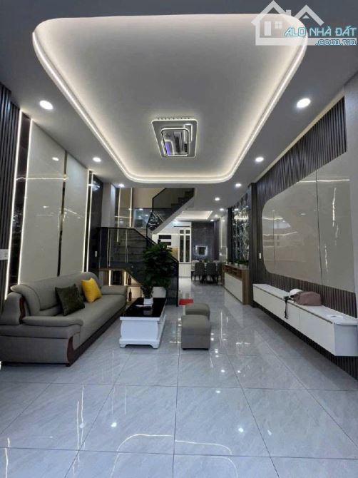 CẦN Bán Nhà ĐẸP PHAN HUY ÍCH GV, giá chỉ 4TY350 TL, Sổ Riêng, hẻm rộng oto, GẦN SÂN BAY - 2