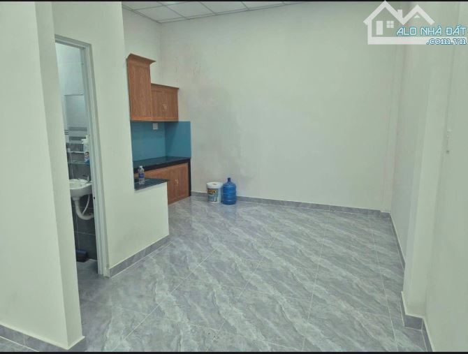 "Giá Siêu Rẻ! (77 triệu/m2 -173m2, 5.2 x 33m)-Khu VIP ngay Bàu Cát Tân Bình P12, Tân Bình - 2