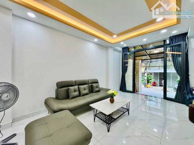 SIÊU PHẨM ! Nhà HXH 31/ Ung Văn Khiêm, P.25 | DT: 4 X 16m | 5 tầng + NTCC - 2