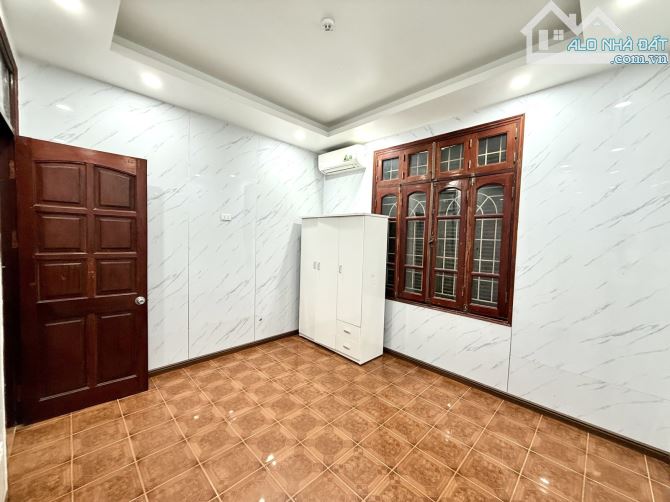 Hoàng Cầu - Đống Đa - 48m- ô tô - kinh doanh - 16,9 tỷ - 2