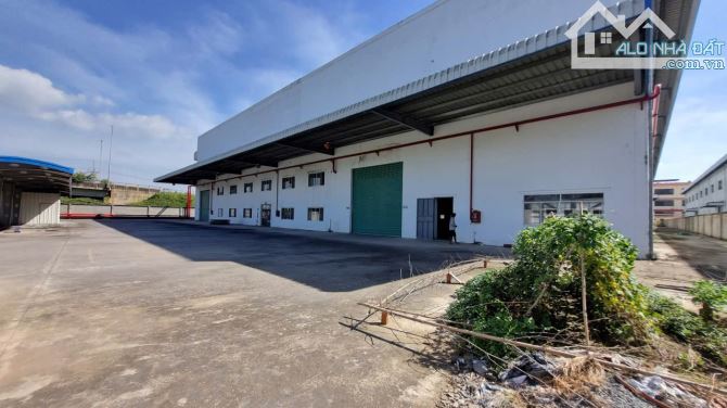 Cho thuê kho, DT: 1.300m2 - 1.600m2 - 7.500m², Quốc Lộ 1A , Bình Tân - 2