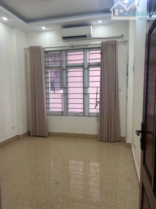 🏡 Bán nhà đẹp 4 tấng ở ngay – Ngõ 8 Lê Quang Đạo – gần svđ Mỹ Đình - nhỉnh 7 tỷ - 2