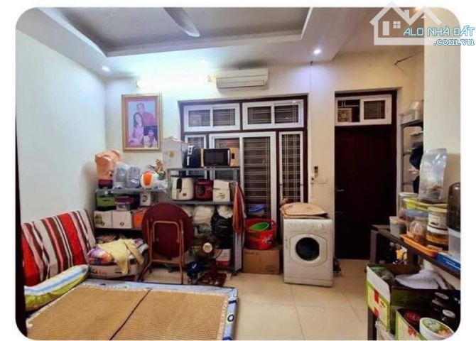 Bán nhà phố Hàng Mành, 60m2, 3 tầng, mặt tiền 4m, nhỉnh 43 tỷ, kinh doanh đỉnh - 2