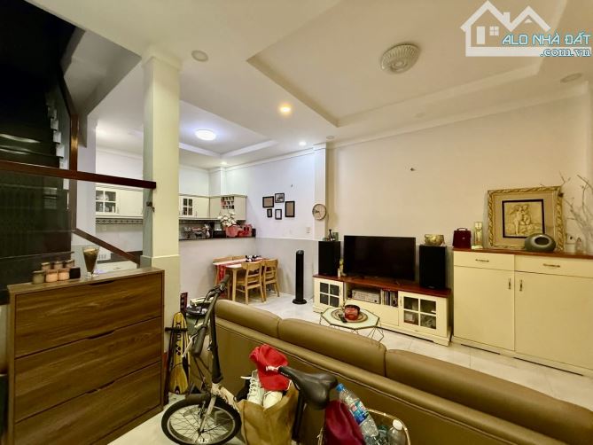 4.6❌8m, BÁN NHÀ HẺM XE HƠI THÔNG, 3 TẦNG, 3Pn, THỐNG NHẤT, P11 GÒ VẤP, 4 TỶ HƠN - 2