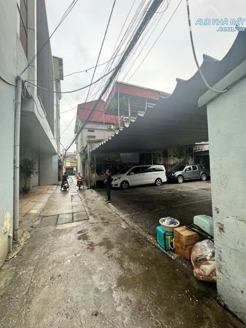 NGUYẾN KHOÁI - VỊ TRÍ ĐẸP - GẦN PHỐ - DÂN XÂY ĐỘC LẬP NHIỀU TIỆN ÍCH XU - 2