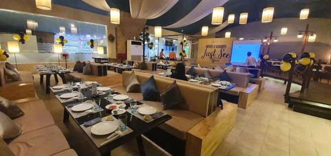 Cho thuê 3MT Nguyễn Văn Trỗi Quận Phú Nhuận DT hơn 1.200m² trệt 2 lầu giá 500 - 2