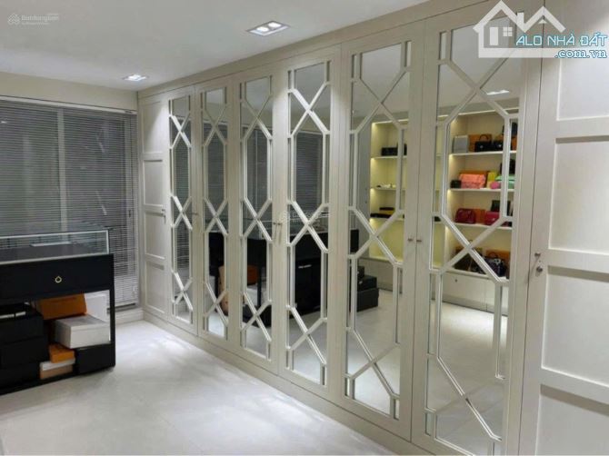 Bán Gấp Nhà Đường Nội Bộ 8m Sư Vạn Hạnh - Quận 10 - 5x18m Vuông - 5 Tầng - 26 Tỷ TL - 2