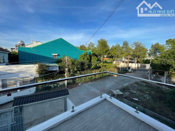 Bán nhà 1 trệt 1 lầu nhánh đường 27/4 Phước Hưng Bà Rịa, DT:118m2 - Giá bán: 4 tỷ 850triệu - 2