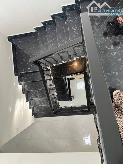 Nhà 3 tầng thiết kế hiện đại đường Tây Sơn - 54m2 - 2