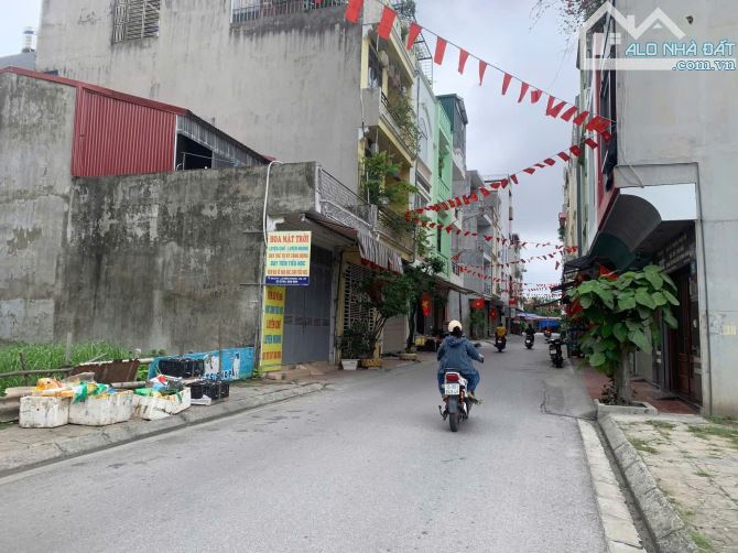 : Bán đất 60m2 lô 7c Lê Hồng Phong, sau Lẩu dê Phượng Chi vào - Vị trí: Kinh doanh b - 2