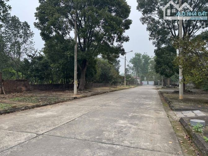 Bán lô đất 2 mặt tiền DT 580m2 tại khu B Đồng Mô Ba Vì, gần ga cuối tuyến Metro số 5 - 2