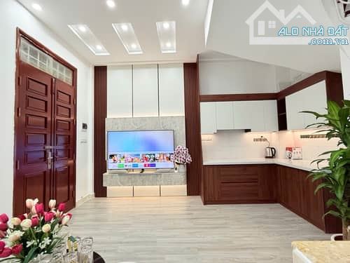 BÁN NHÀ VÕ CHÍ CÔNG 30M 5 TẦNG GIÁ CHÀO TỐT - 2