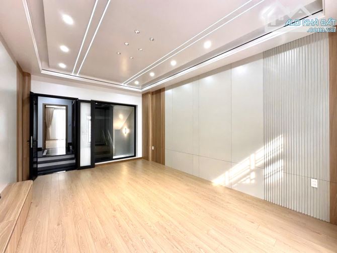 🍀Bán nhà 5 tầng độc lập có thang máy tuyến 2 Lê Hồng Phong, Hải Phòng - Dtmb: 60m2 x 5 tầ - 2