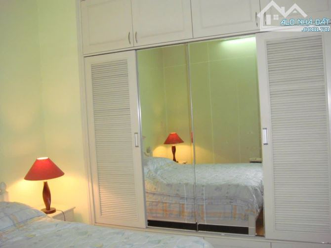 Bán nhà mặt ngõ Phan Kế Bính - DT 45m2 - nhà 4 tầng - MT 5,2 - Giá chỉ 20 Tỷ . - 2