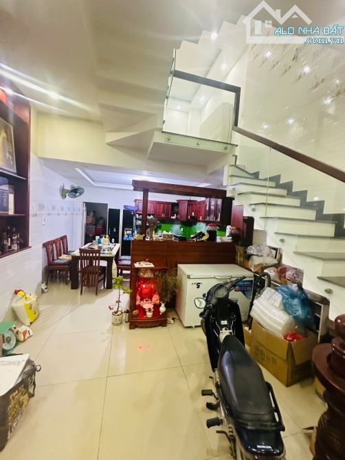 Bán nhà 3 tầng hẻm ô tô thông cổng Đinh Thị Thi Vạn Phúc 7,19 tỷ - 2
