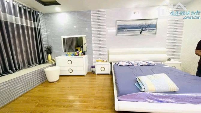 BÁN NHÀ ĐANG CHO THUÊ 28 TRIỆU/THÁNG.NGUYỄN BIỂU, QUẬN 5-GIÁ:4,21TỶ/71,5M2 - 2 LẦU - SHR. - 2