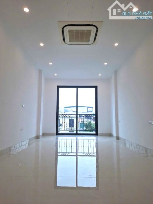 BÁN NHÀ VIỆT HƯNG 50M2, 5 TẦNG THANG MÁY, GẦN Ô TÔ, 7.8 TỶ - 2