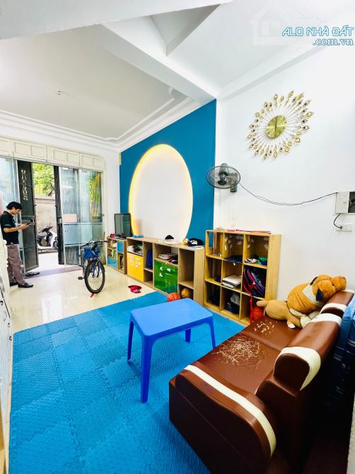 BÁN GẤP NHÀ LÁNG HẠ, Ô TÔ , KINH DOANH SẦM UẤT, 40M2 X 5 TẦNG, NHỈNH 15 TỈ - 2