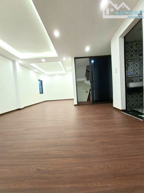 BÁN NHÀ VIỆT HƯNG 50M2, 5 TẦNG MỚI ĐẸP, Ô TÔ ĐỖ CỔNG, 6.5 TỶ - 2