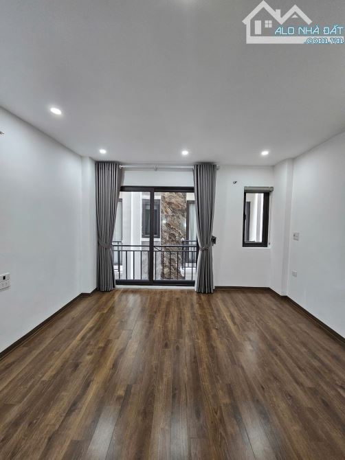 SIÊU PHẨM NGỌC THỤY 5Tx30m2 – NHÀ ĐẸP MỚI KOONG – VỊ TRÍ VÀNG GIAO THÔNG ĐỈNH - 2