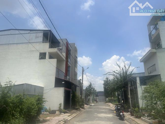 Chủ Ở Xa Muốn Bán Lô Đất Đường Ô Tô 8m - Nguyễn Duy Trinh Phú Hữu Q9 Giá 4,x tỷ - 2