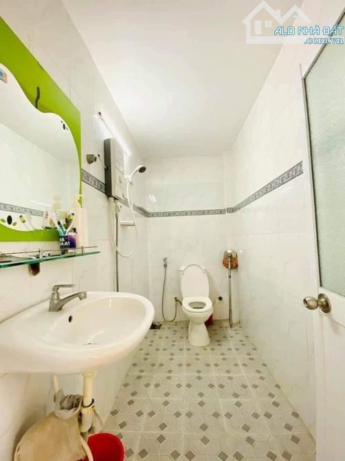 7.x TỶ - SÂN 8M RỘNG - SƯ VẠN HẠNH Q.10 – 30M RA MẶT TIỀN - ĐANG CHO THUÊ - 2