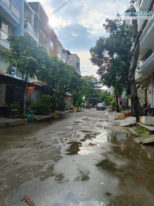 Bán nhà mới tinh như hình, hẻm 1264 Lê Đức Thọ, Gò Vấp. DT 5x15m, 5tấm, có TM, HXH 6m, 10. - 2