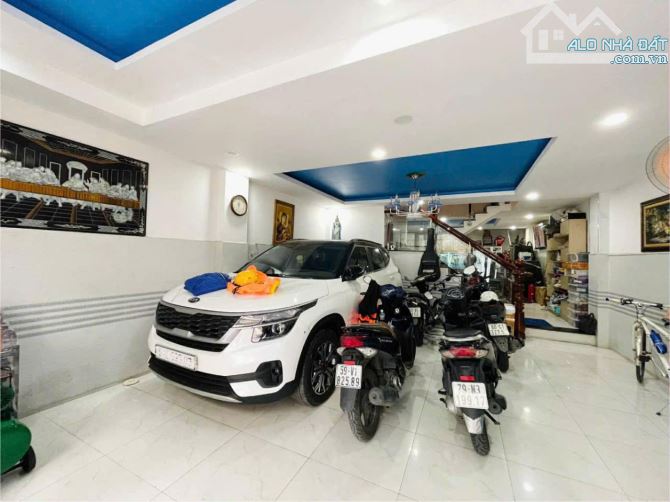 Cách 1 căn ra mặt tiền Dương Quảng Hàm  P5  Gò Vấp    5.5x16m  11PN Giá 15.5 tỷ - 2