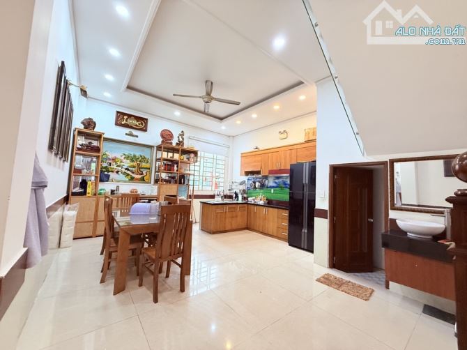 KHÔNG CÓ CĂN THỨ 2-NHÀ ĐẸP- GIÁ RẺ-HXH HUỲNH VĂN NGHỆ- TÂN BÌNH- DT 75M2- NGANG 5 - 2