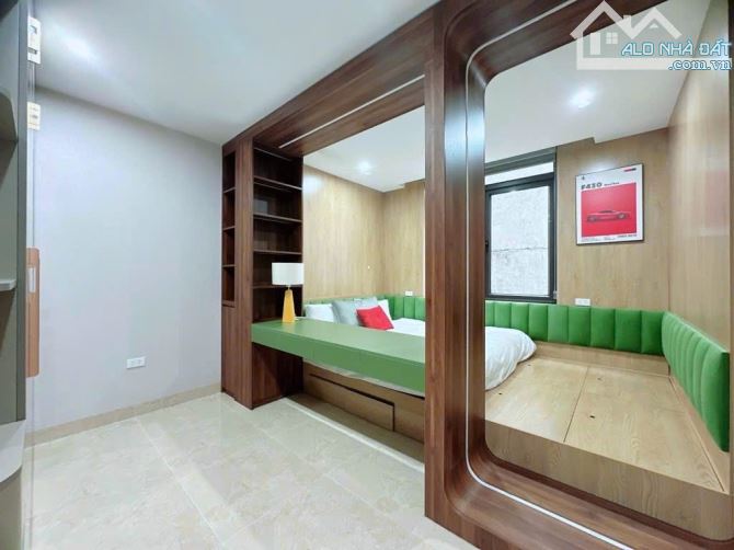 Bán nhà Phố Nguyễn Lam, 7.1 tỷ,  Nhà 5 tầng, Oto đỗ cổng, full đồ - Pháp lý rõ ràng, sổ cấ - 2