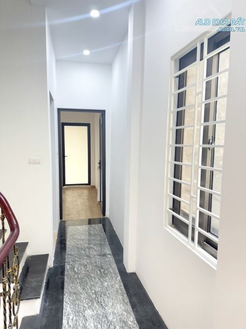 Hoàng Mai – Bán Gấp Nhà Lô Góc – Gần Phố, Gần Hồ – Ô Tô Đỗ Cửa – 5 Tầng Ở Ngay – 8.25 Tỷ! - 2