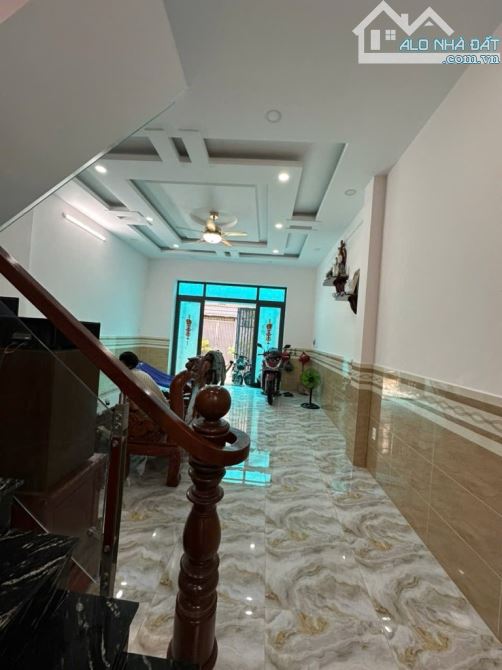 Nhà Xuân Thới Đông gần nhà thờ bùi môn.Dt 5x19 giá 5ty2 bớt lộc - 2
