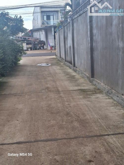 Đất hẻm cấp 1 đường chính Eakao , ngay trường học Lê Lai - Lê Lợi - 2