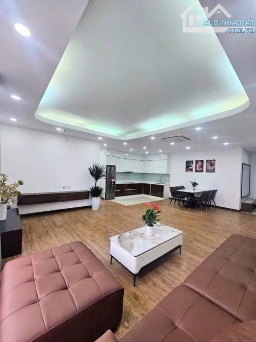 Bán căn hộ toà CHUNG CƯ RICHLAND SOUTHERN Xuân Thuỷ. Căn góc, 3 ngủ, full nội thất. - 2