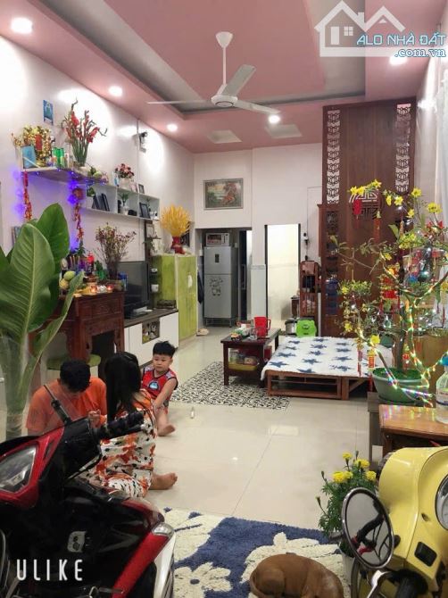 CHỦ NGỘP CẦN BÁN GẤP NHÀ 1 SẸC ĐƯỜNG NGUYỄN XIỄN 74M2 GIÁ 4 TỶ 1 - 2