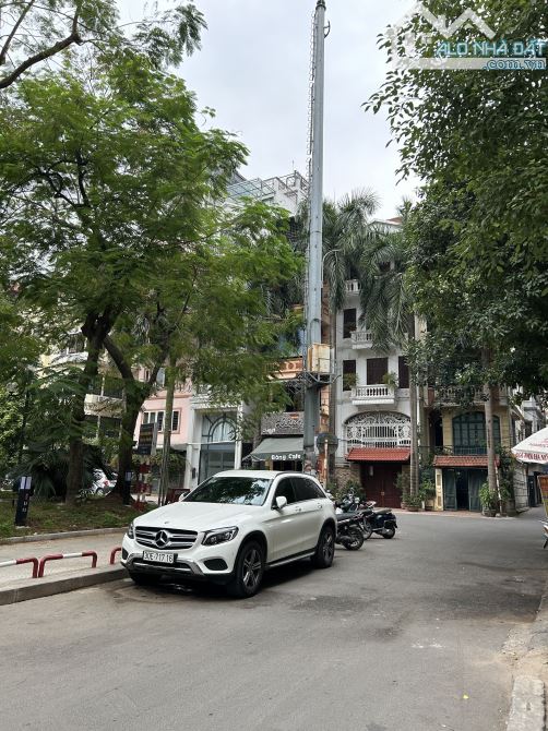 DUY NHẤT ! Phân lô  phố Trần Quang Diệu 45m2 x MT 5m  ngõ thông 10m ra công viên - 13.9 tỷ - 2