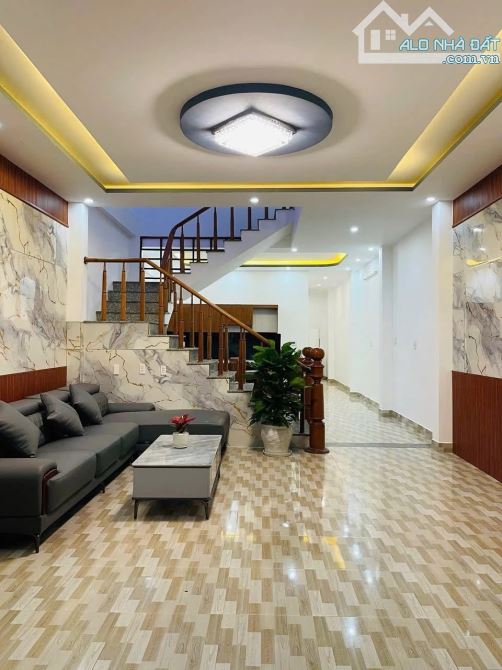 💥BÁN NHÀ 2 TẦNG - 100M2 - NGAY TRUNG TÂM HÒA XUÂN – FULL CÔNG NĂNG, GẦN CHỢ - Ở NGAY - 2