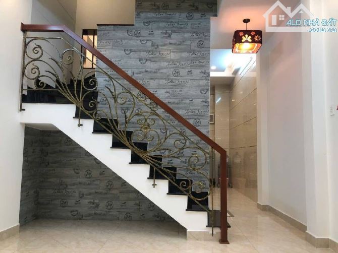 Bán nhà mặt tiền Thống Nhất, phường 10, Gò Vấp, 70m2, 3 tầng, gần bệnh viện, giá 13.8 tỷ - 2